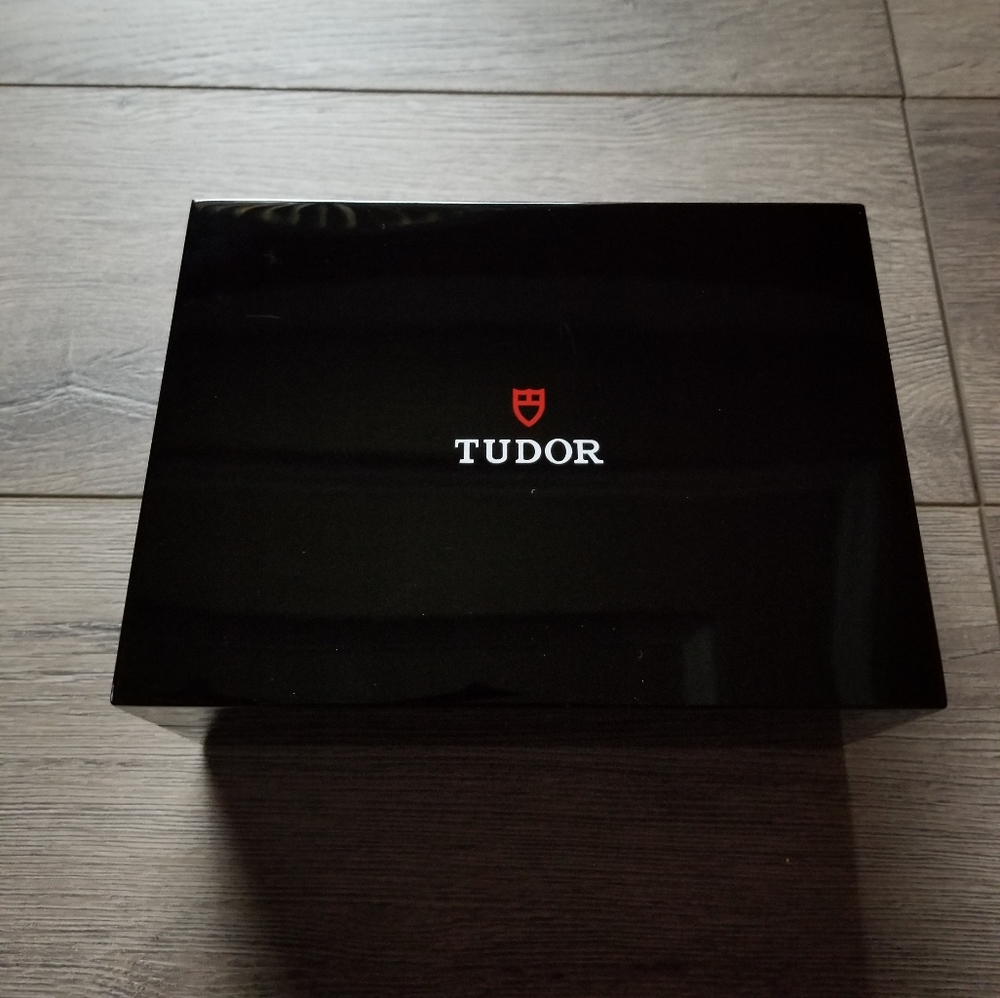 TUDOR BLACK BAY S&G